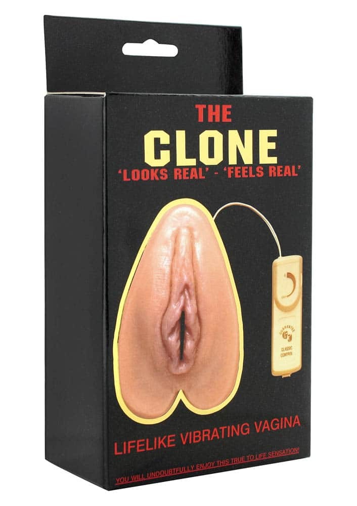 Masturbator The Clone Lifelike Vibrating Vagina Seven Creations culoarea Pielii lungime 17 cm forma vagin cu telecomanda - cu vibratii 4890888970177